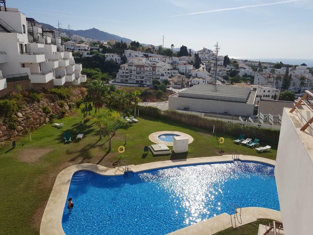 Апартаменты El Sol De Nerja Oro Экстерьер фото